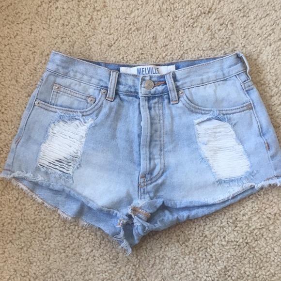 Brandy Melville Pants - Brandy Melville distressed denim denim shorts